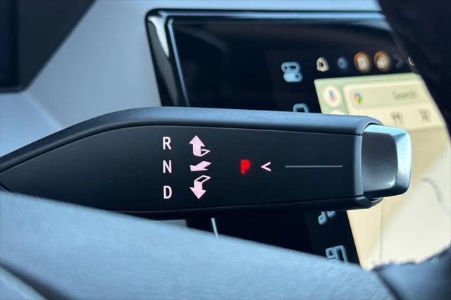 2027 Chevrolet Bolt LT FWD