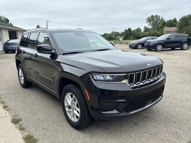 2023 Jeep Grand Cherokee Laredo 4x4 for sale in Wayland, MI