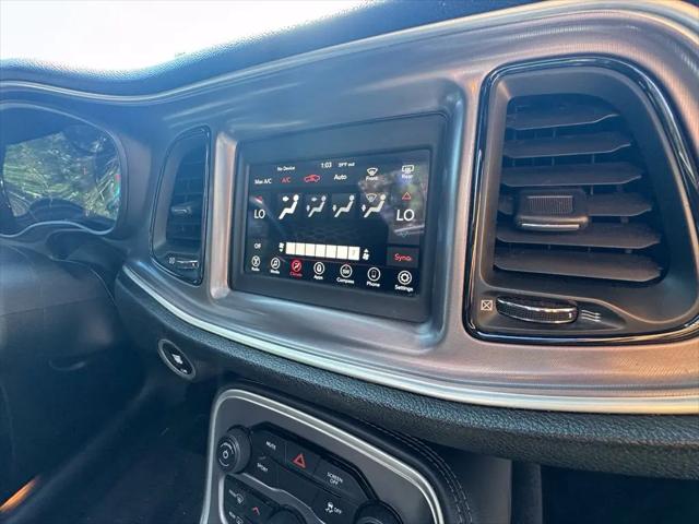 2019 Dodge Challenger SXT