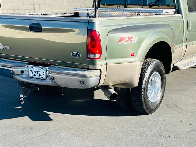 2004 Ford F-350 LARIAT