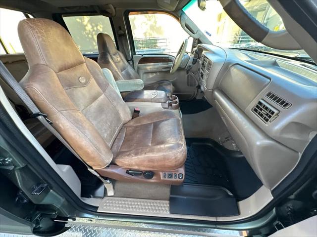2004 Ford F-350 LARIAT