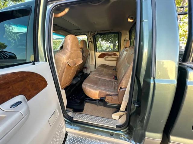 2004 Ford F-350 LARIAT