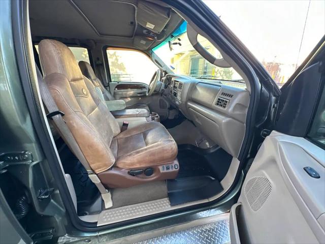 2004 Ford F-350 LARIAT