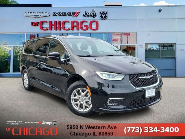 2025 Chrysler Pacifica Select for sale in Chicago, IL