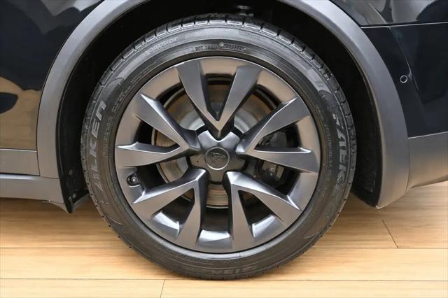 2022 Tesla Model X AWD