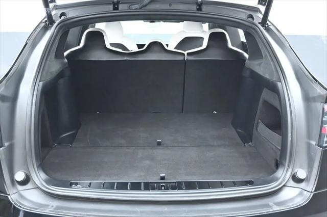 2022 Tesla Model X AWD