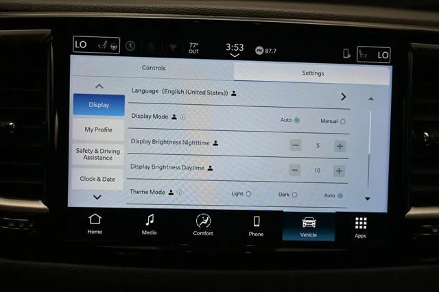 2025 Chrysler Pacifica Select