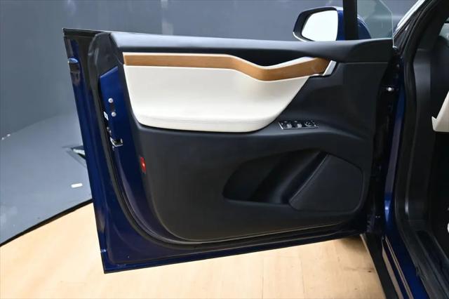 2020 Tesla Model X Long Range Plus Dual Motor All-Wheel Drive