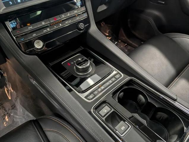 2019 Jaguar F-PACE 30t Prestige