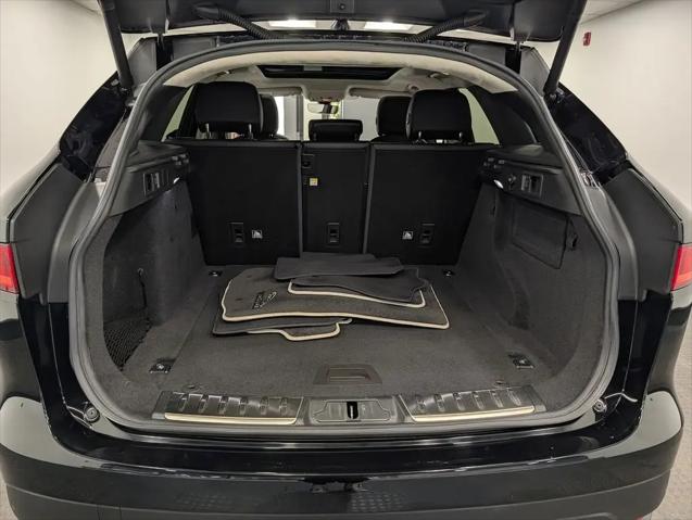 2019 Jaguar F-PACE 30t Prestige