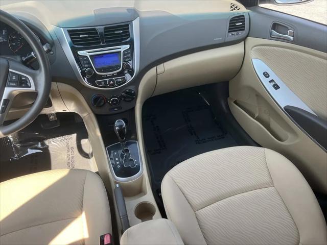 2013 Hyundai Accent GLS