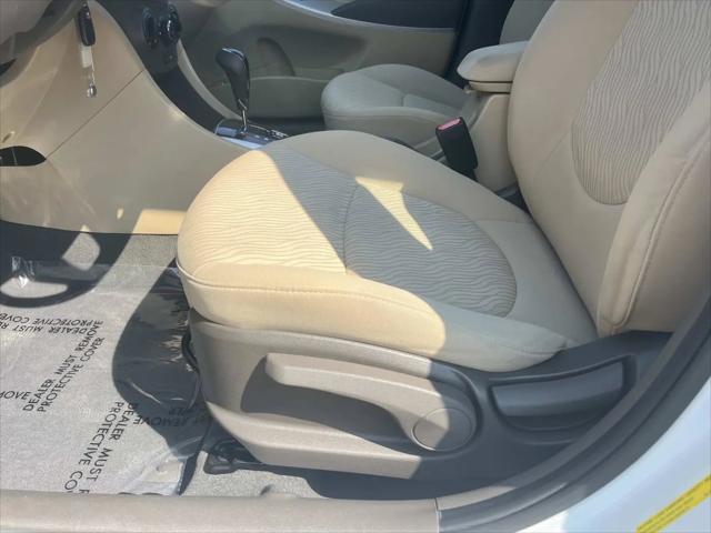2013 Hyundai Accent GLS