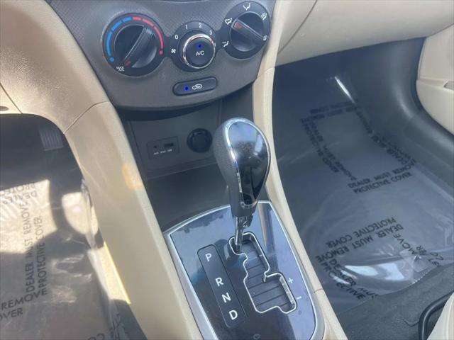 2013 Hyundai Accent GLS