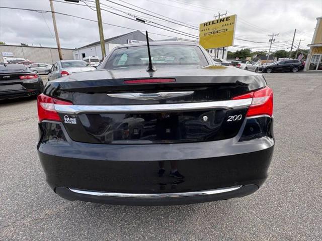 2013 Chrysler 200 Limited