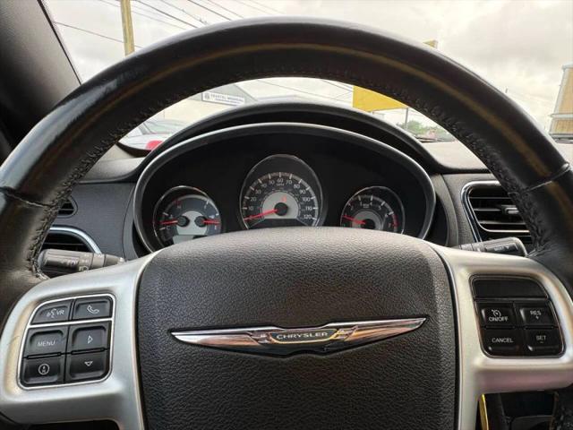 2013 Chrysler 200 Limited