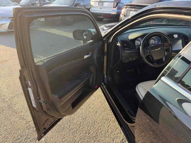 2014 Chrysler 300 Uptown Edition