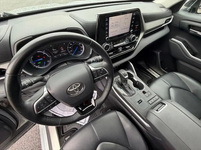 2021 Toyota Highlander Hybrid XLE