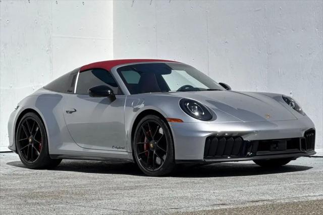 2025 Porsche 911 Targa 4 GTS