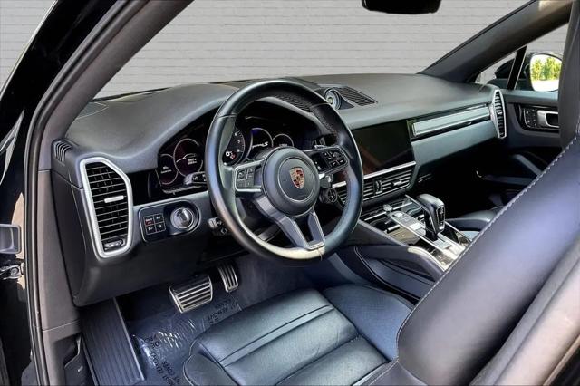 2023 Porsche Cayenne S Platinum Edition