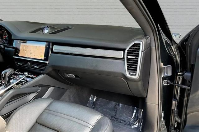 2023 Porsche Cayenne S Platinum Edition