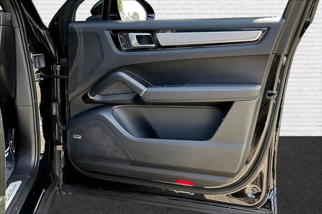2023 Porsche Cayenne S Platinum Edition