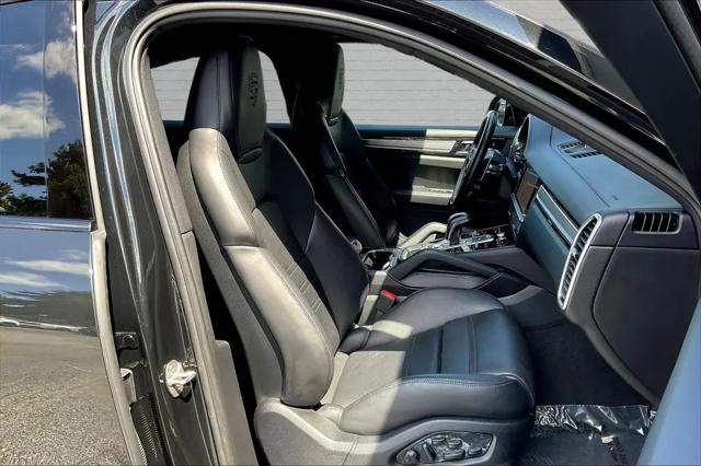 2023 Porsche Cayenne S Platinum Edition