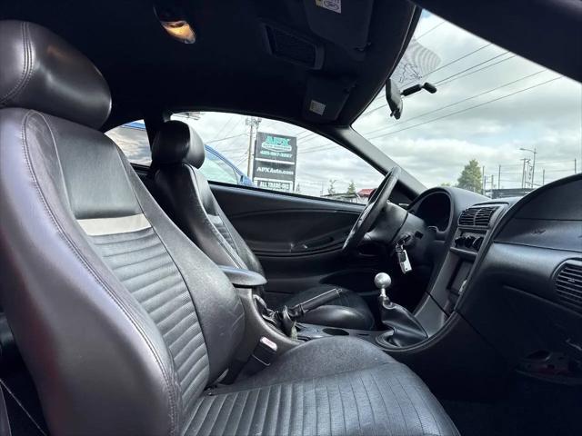 2003 Ford Mustang Mach 1