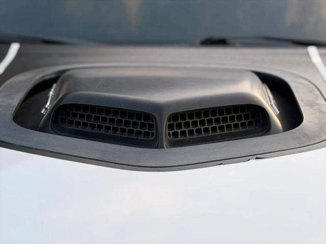 2014 Dodge Challenger Shaker Pkg