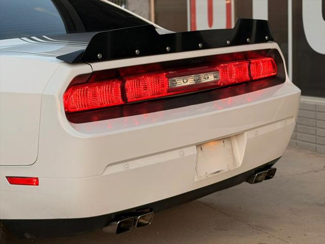 2014 Dodge Challenger Shaker Pkg