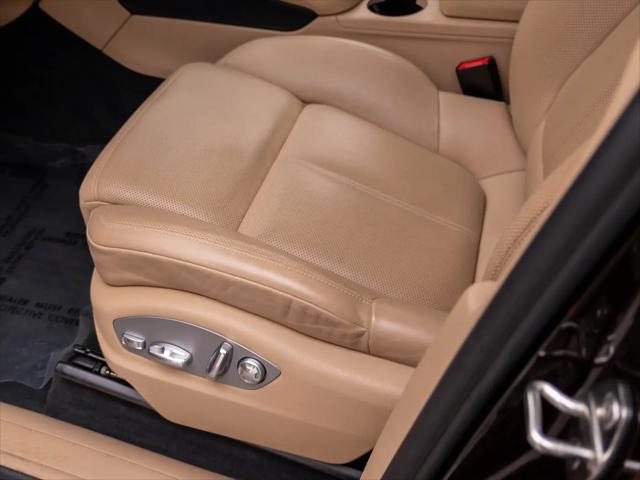 2023 Porsche Macan Macan