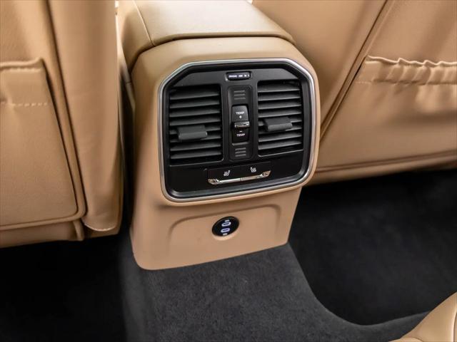 2023 Porsche Macan Macan