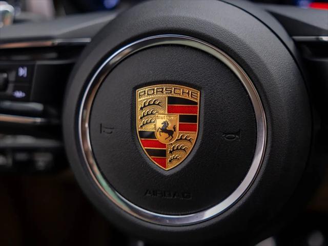 2023 Porsche Macan Macan
