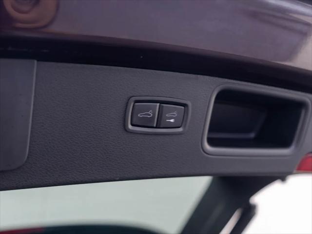 2023 Porsche Macan Macan
