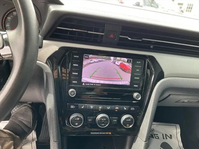 2021 Volkswagen Passat 2.0T SE