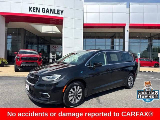 2024 Chrysler Pacifica Hybrid Select for sale in Akron, OH