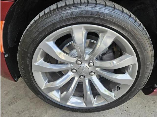 2019 Chrysler 300 Limited