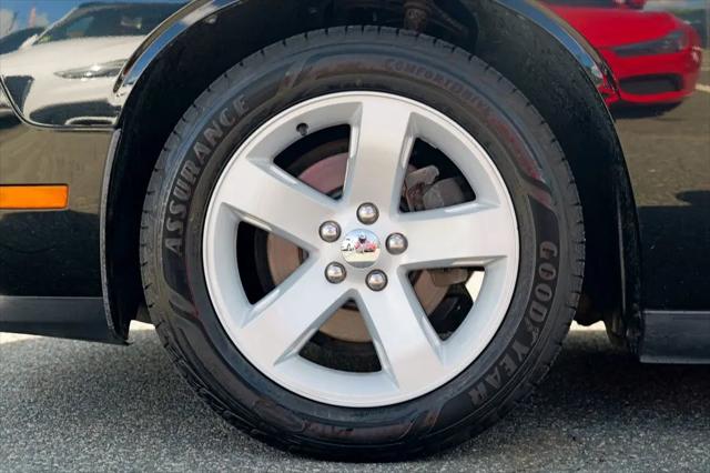 2013 Dodge Challenger SXT