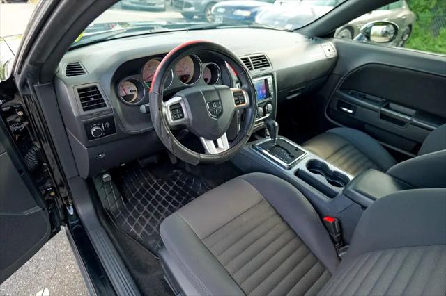 2013 Dodge Challenger SXT