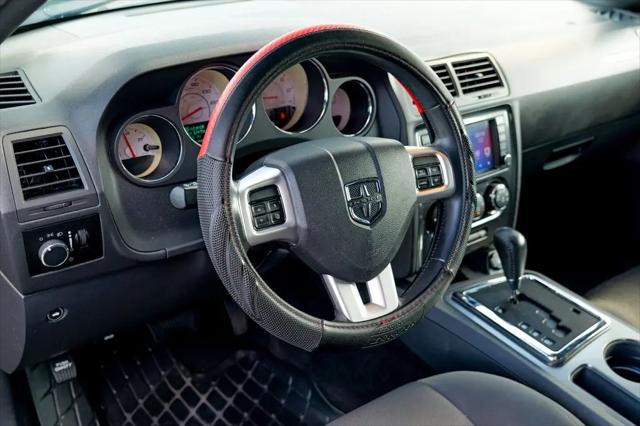 2013 Dodge Challenger SXT