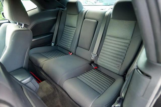 2013 Dodge Challenger SXT
