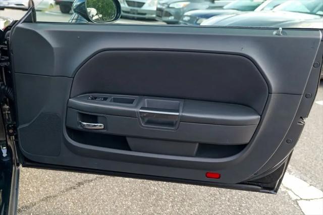 2013 Dodge Challenger SXT