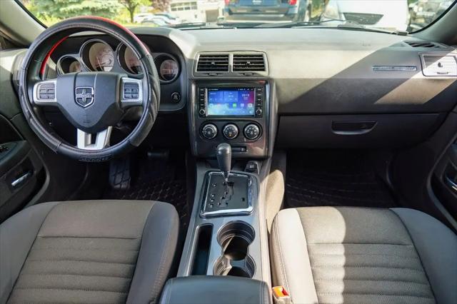 2013 Dodge Challenger SXT