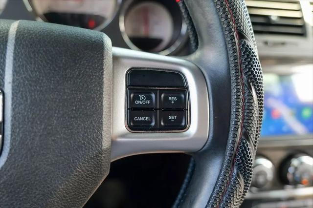 2013 Dodge Challenger SXT