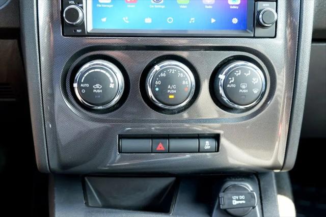 2013 Dodge Challenger SXT