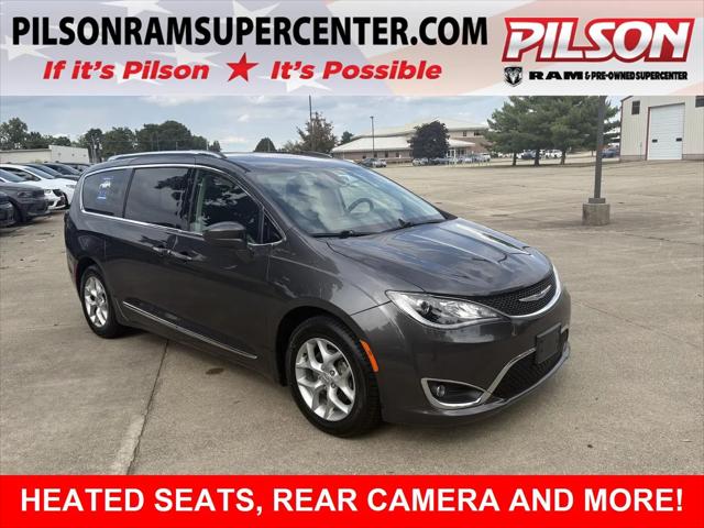 2018 Chrysler Pacifica Touring L for sale in Charleston, IL