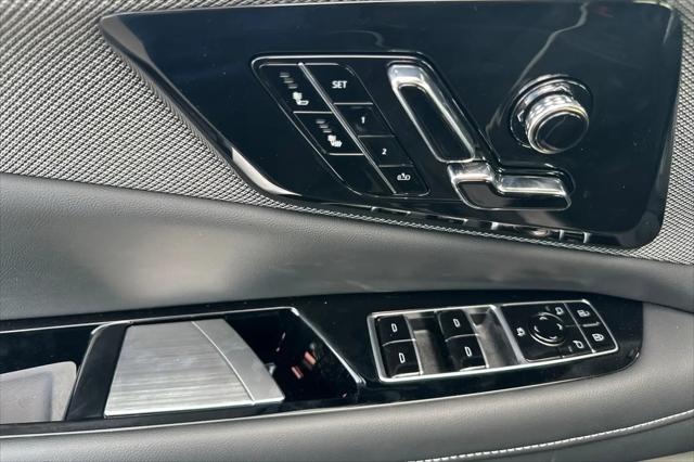 2027 Cadillac iQ Luxury
