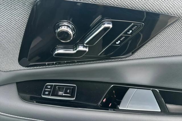 2027 Cadillac iQ Luxury