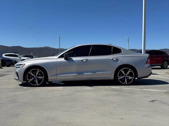 2024 Volvo S60 B5 Core Dark Theme