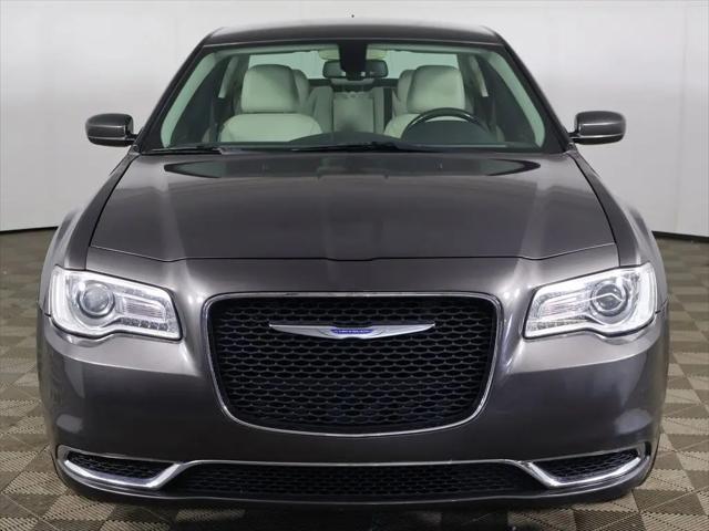 2018 Chrysler 300 Touring L AWD