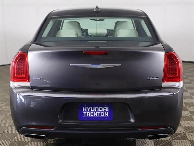 2018 Chrysler 300 Touring L AWD